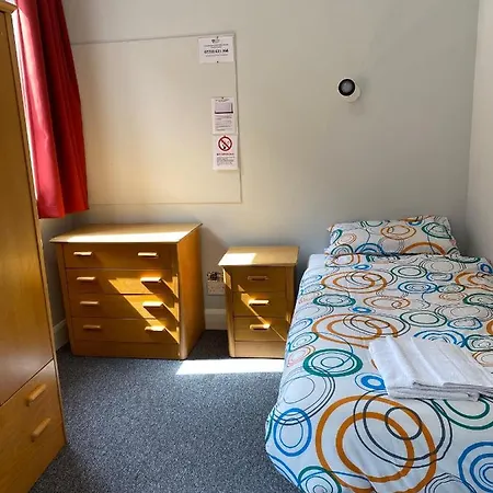 Charming Rooms For Students Only, Cricklewood Lane - Sk-2
