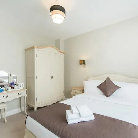 Docklands Lodge London-2